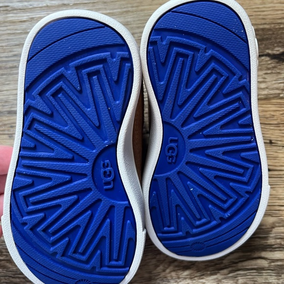 UGG Tan and Brown Baby Walkers Toddler Shoes - Picture 5 of 5